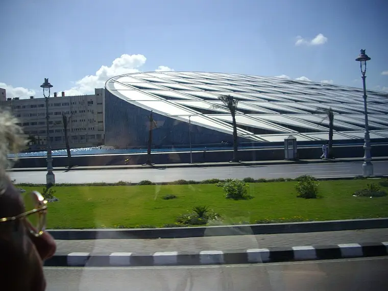 مكتبة الإسكندرية الجديدة