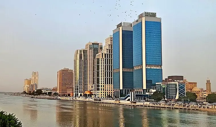 القاهرة